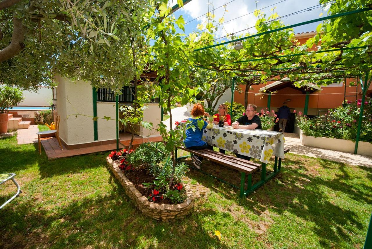 Guest House Bizjak วิงกุรัน ภายนอก รูปภาพ