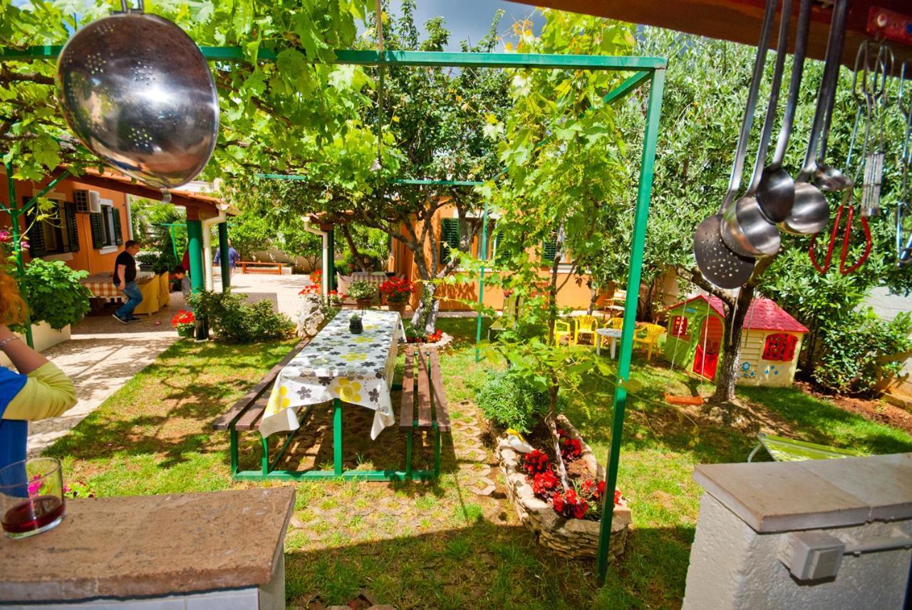 Guest House Bizjak วิงกุรัน ภายนอก รูปภาพ