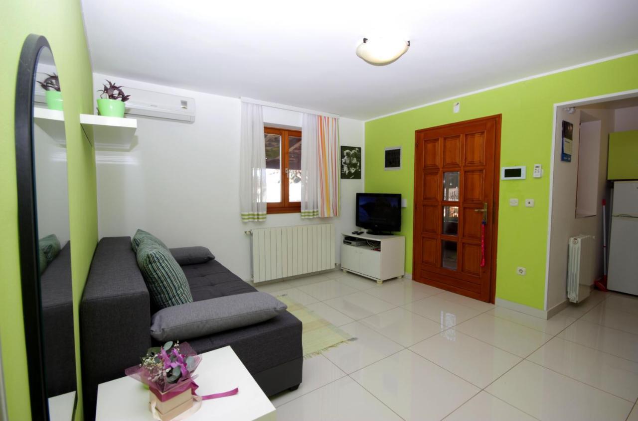 Guest House Bizjak วิงกุรัน ภายนอก รูปภาพ